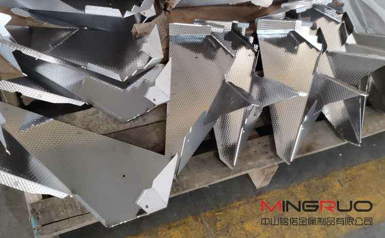 钣金加工厂计算钣金产品制造成本的四个步骤-乐鱼网页版·网站页面-乐鱼(中国)